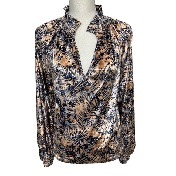 Free People Crushed Velvet Balloon
Sleeve Boho Blouse Blue Tan Smocked SZ Large - Picture 1 of 9